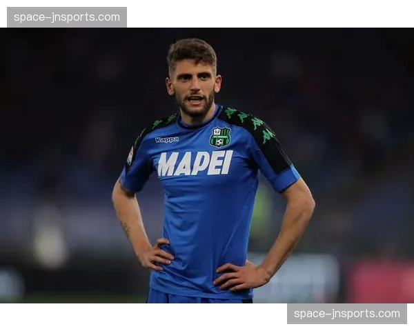 人物通讯:萨索洛老将贝拉尔迪,在生涯十字路口的坚守与抉择 人物通讯:萨索洛老将贝拉尔迪,在生涯十字路口的坚守与抉择